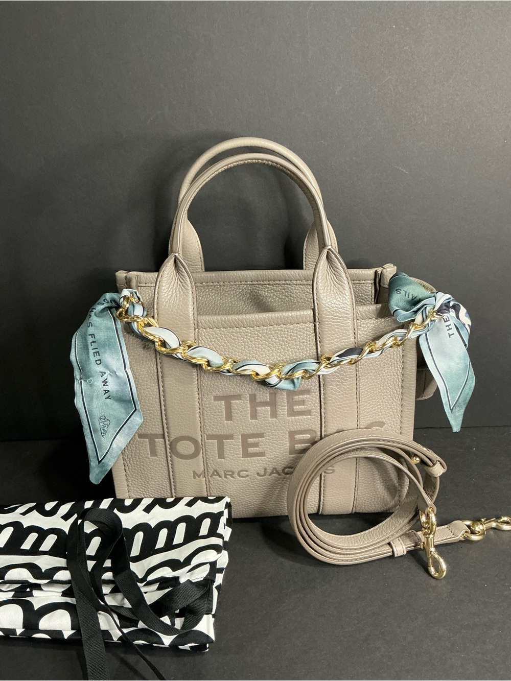 Marc Jacobs The Small Leather Tote Bag